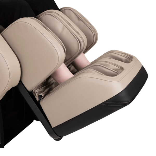The Osaki JP650 4D Massage Chair comes equipped with an extendable leg ottoman that manually extends to each user's height.