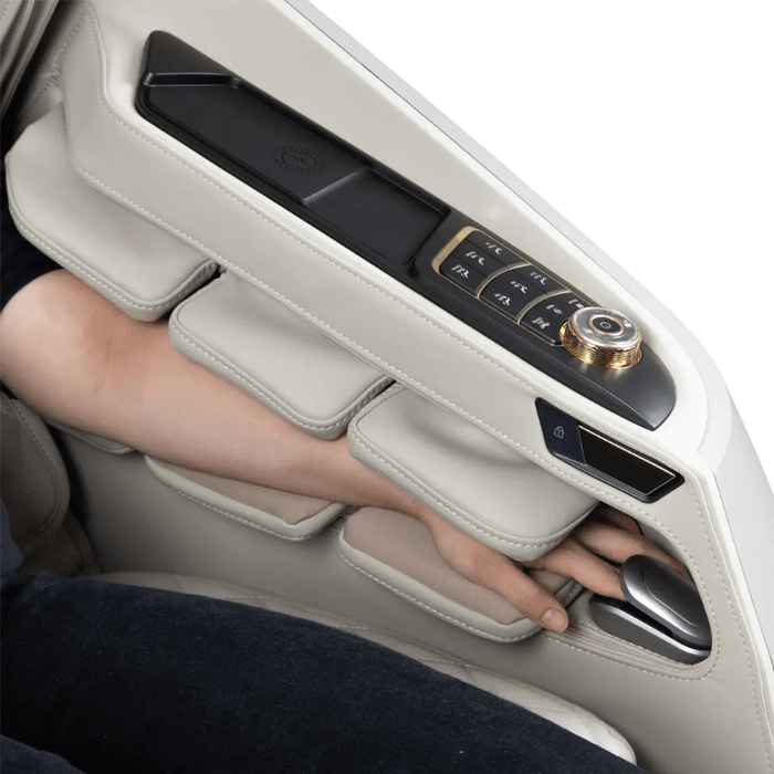 An image showcasing the Intelligent AI Health Detection feature of the Osaki Grand Duo 4D massage chair, which utilizes advanced technology to assess the user's body condition. This system analyzes physical attributes and health metrics to customize the massage experience, ensuring optimal comfort and effectiveness.