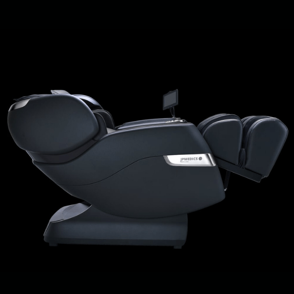 The JPMedics Kumo is a high-quality Japanese massage chair that made with premium materials and offers healing zero gravity. 