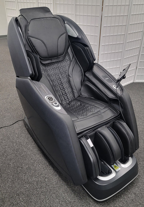 Black Osaki Manhattan Duo Mech 4D open box floor model massage chair with sleek modern design, featuring a compact build, premium upholstery, and advanced 4D massage mechanisms for ultimate relaxation.