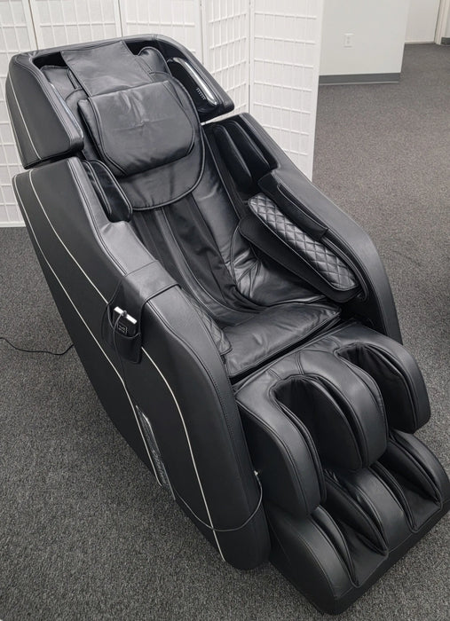 Daiwa Pegasus 2 Smart 3D Open Box Floor Model Massage Chair