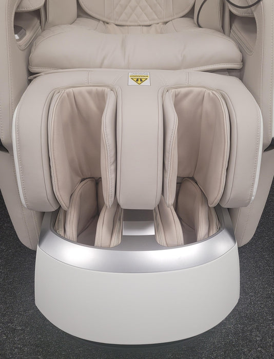 Osaki Vivo Open Box Floor Model Massage Chair