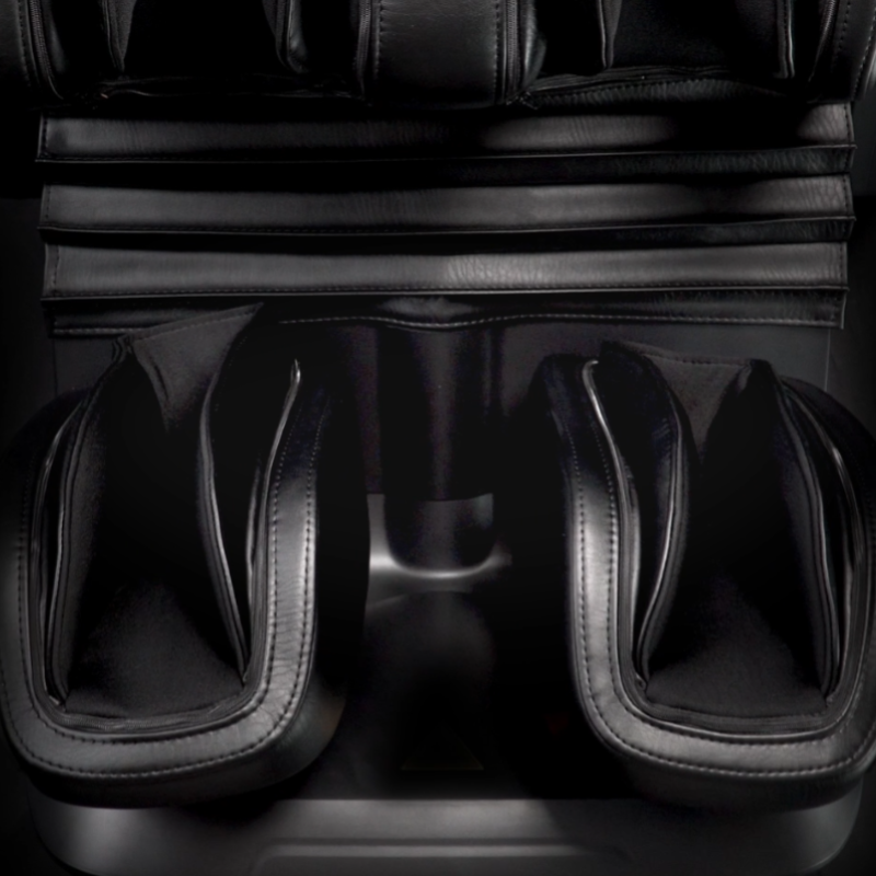 Osaki 4D Achilles footrest with 360-degree rotating motion for improved circulation and reduced leg stiffness.