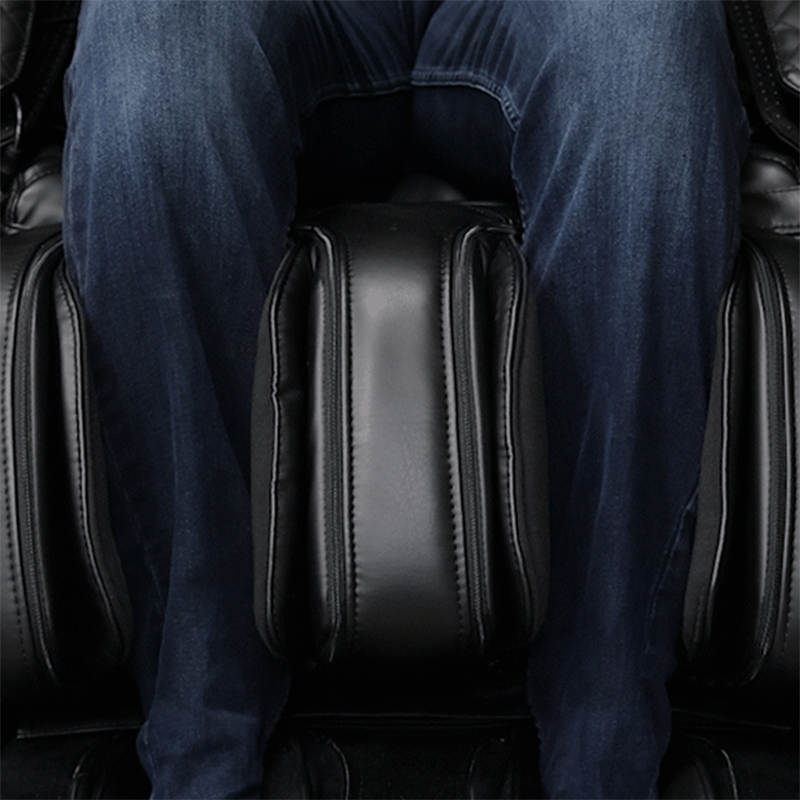 Kyota Yugana M780 4D Massage Chair with calf-section showing Complete Calf kneading and oscillation in action.