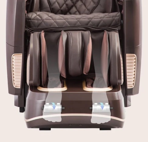 The Osaki OS-Pro Maestro Massage Chair uses reflexology rollers and air compression in the feet and heels to stimulate pressure points, boost circulation, and enhance full-body relaxation.