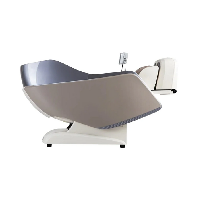 The Osaki Nexus comes with 2 stages of zero gravity so you can find the perfect reclined position to enjoy a relaxing massage.