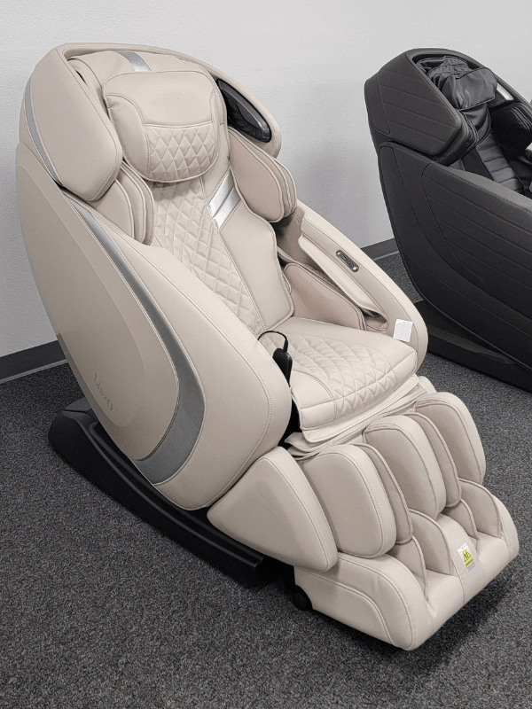 Osaki Admiral II Open Box Floor Model Massage Chair — The Modern Back