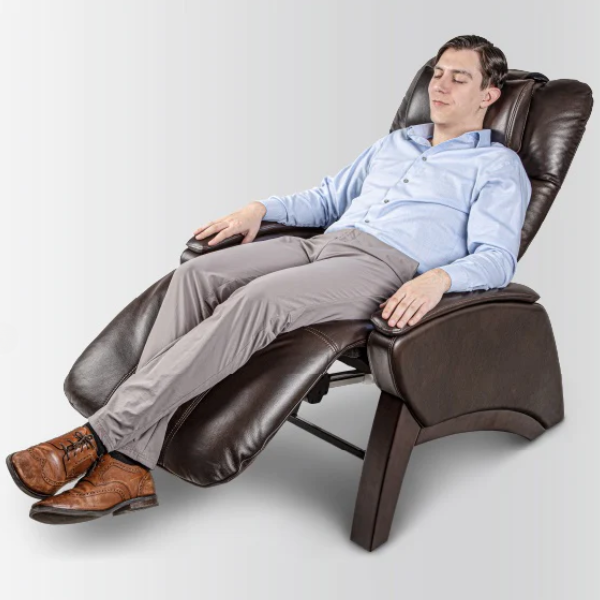The Osaki Sonno Zero Gravity Recliner has a sleek and modern design that is sure to catch your eye with two color options. 