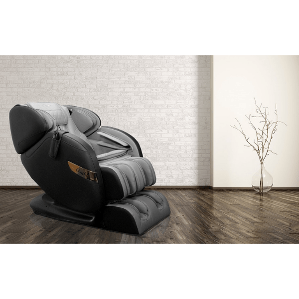 The Osaki OS-Champ Massage Chair comes in a variety of color options to blend with your décor including sleek black and grey. 