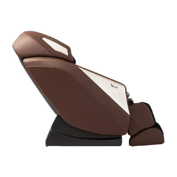 The Osaki OS-Pro Omni Massage Chair comes with 2D rollers for therapeutic massage, an L-Track, and full-body air compression.