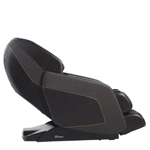 The Daiwa Hubble Massage Chair uses 3D rollers for deep tissue massage and comes with zero gravity to decompress your spine. 