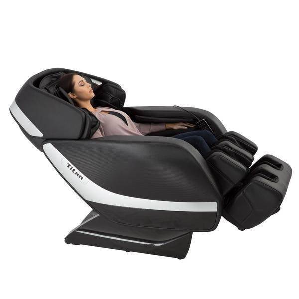 The Titan Pro Jupiter XL Massage Chair uses zero gravity to evenly distribute your body weight for complete spinal decompression.