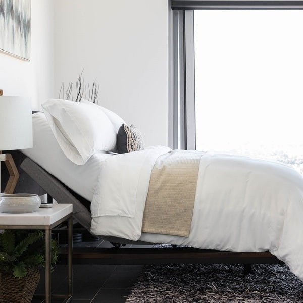 The Malouf M455 Smart Adjustable Bed Base comes with massage, snore detection, Bluetooth, Zero Gravity, and Anti-Snore. 