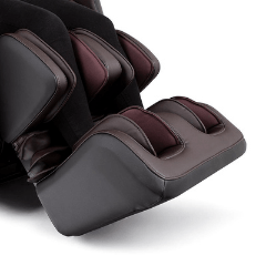 The Titan 3D Prestige Massage Chair comes with an automatic extendable leg ottoman that can extend up to 6 inches.